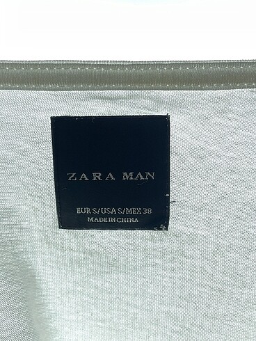s Beden beyaz Renk Zara T-shirt %70 İndirimli.