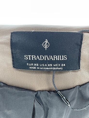 xs Beden siyah Renk Stradivarius Mont %70 İndirimli.