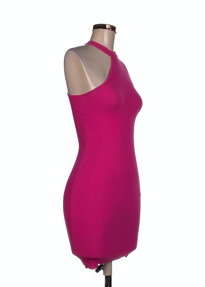 Bershka Kısa Elbise %70 İndirimli. - Görsel 2