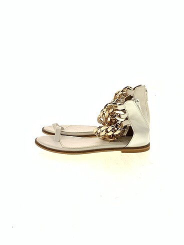 Vintage Love Sandalet %70 İndirimli.