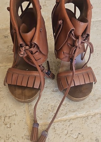 Bohem Tarzı Kahverengi Deri Platform Topuklu Sandalet - Görsel 2