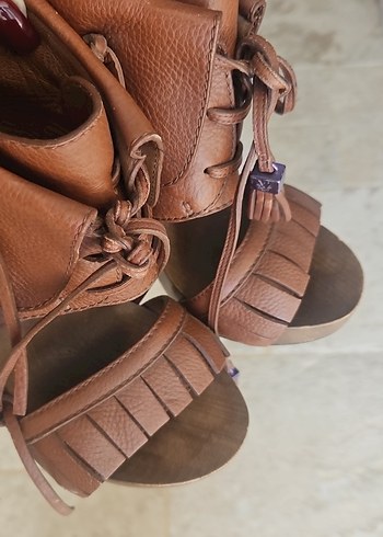 Bohem Tarzı Kahverengi Deri Platform Topuklu Sandalet - Görsel 11