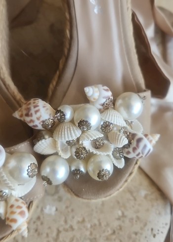 midyeli incili saten kumaşlı bilekten başlamalı ayakkabı - Görsel 5