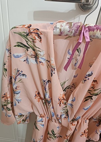 Pembe Çiçek Desenli kısa  Kadın Elbise - Görsel 3