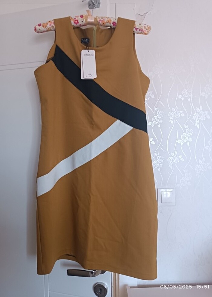 Kısa elbise - Görsel 2