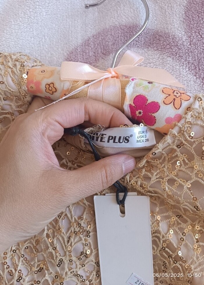 Payetli Gold elbise - Görsel 5