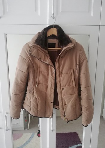 Zara Kürklü Bej Kadın Kışlık mont