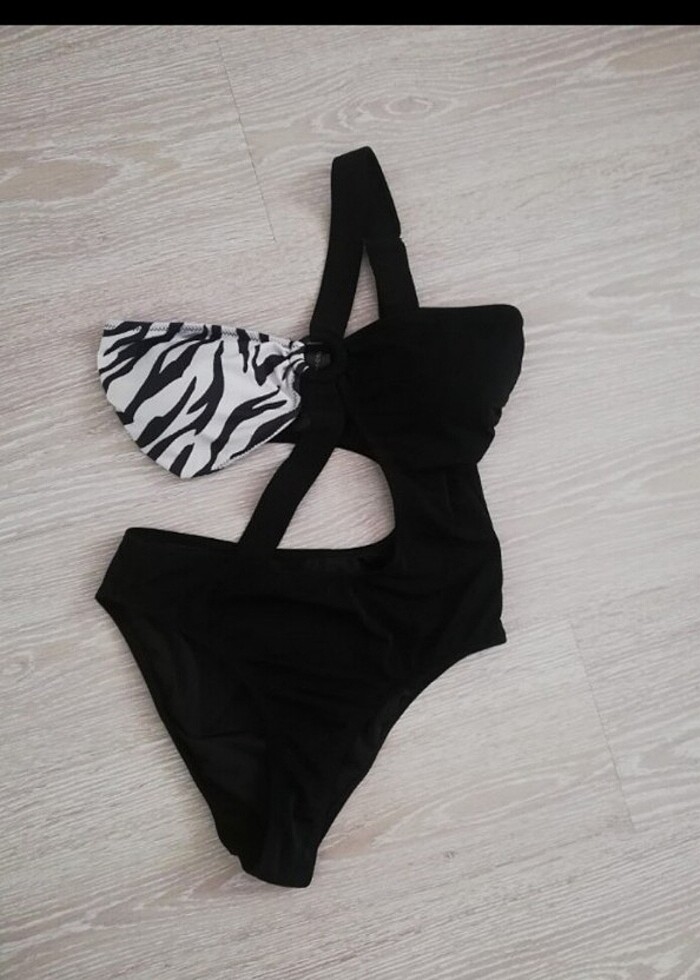 Mayokini yeni sadece bir defa giyinnilmiştir - Görsel 4