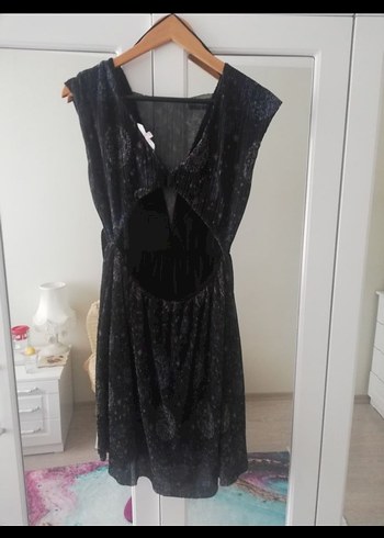 Siyah V Yaka Midi Drapeli Elbise - Görsel 5