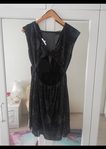 Siyah V Yaka Midi Drapeli Elbise - Görsel 6