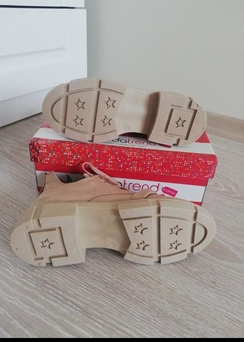 38 Beden Bej Süet Bağcıklı Kadın Bot
