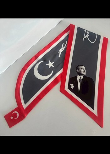 Diğer Atatürk Portreli Kadın Fular