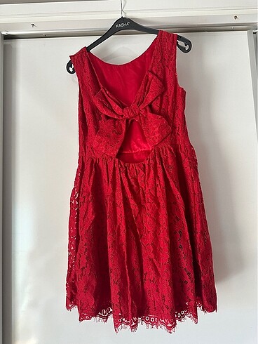 Sırt Dekolteli Güpür Elbise - Görsel 2