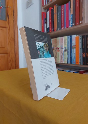 Elif Şafak Med-Cezir Yazıları Kitabı