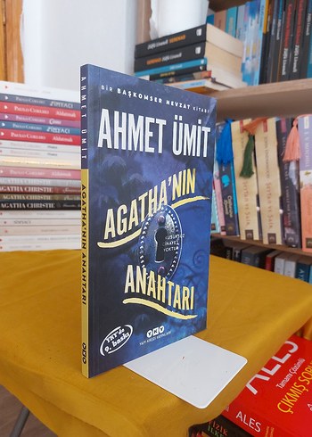 Agatha'nın Anahtarı - Ahmet Ümit