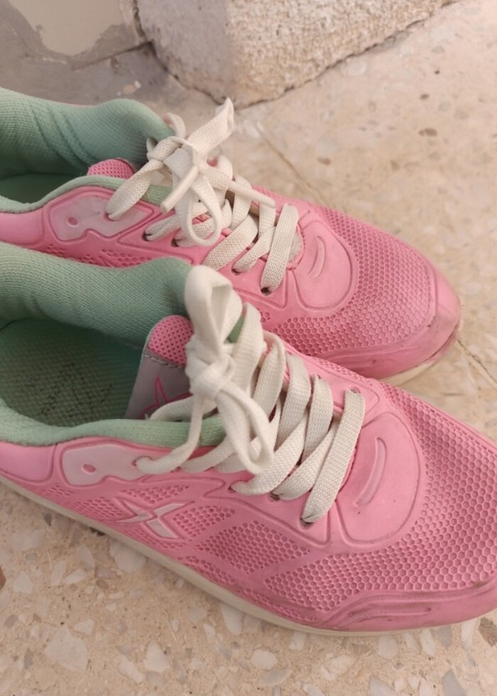 Spor ayakkabı - Görsel 2