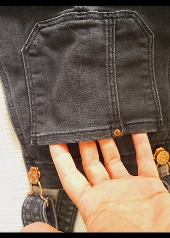 Kızlar İçin Siyah Denim Askılı Tulum - Görsel 2