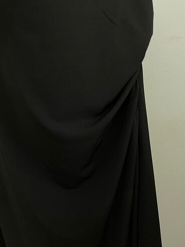 Bershka Yırtmaçlı elbise