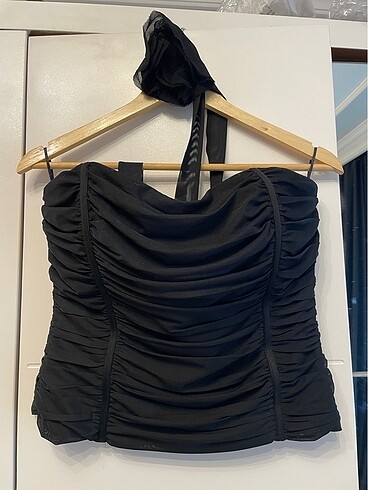 Straplez top