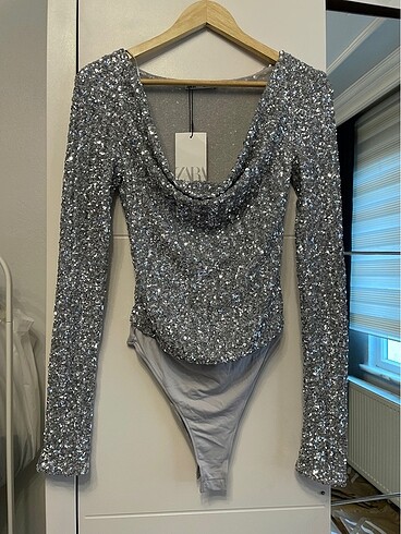 Payetli bodysuit - Görsel 3