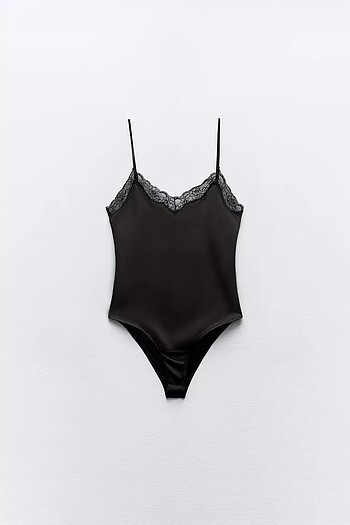 Dantel detaylı bodysuit