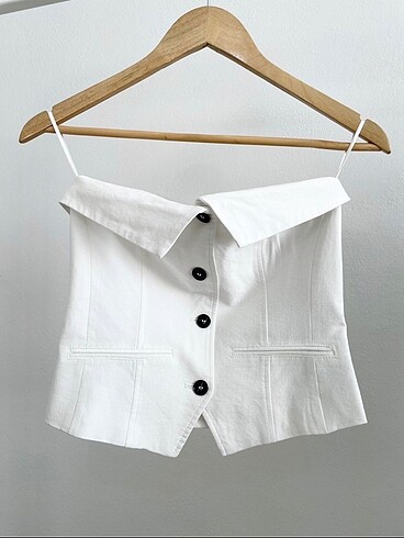 Straplez top