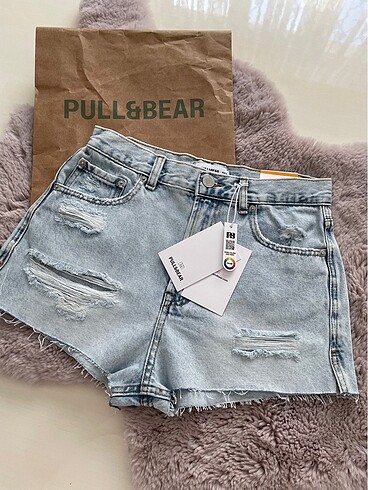 Pull and Bear Jean şort