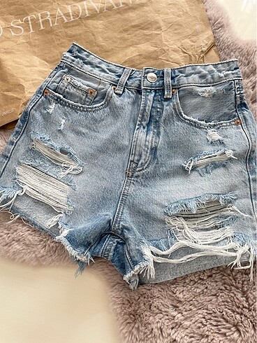 Stradivarius Jean şort