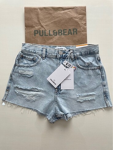 Pull and Bear Jean şort