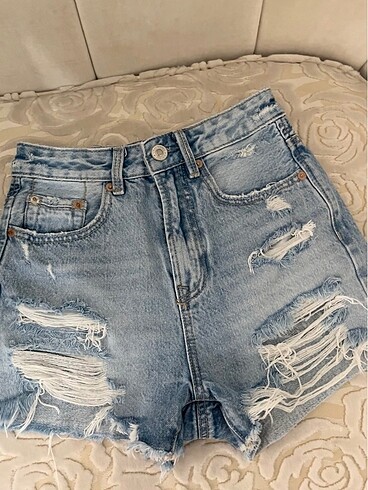 Stradivarius Jean şort