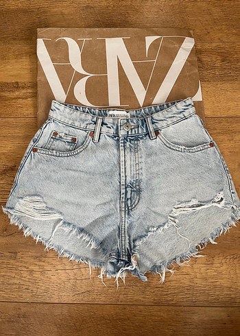 xs Beden mavi Renk Yırtık Detaylı Loose Fit Mini Kot Şort