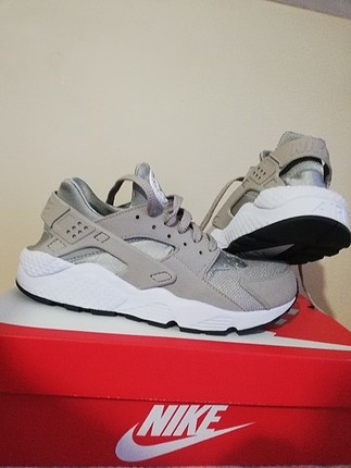 Nike huarache tertemiz 41 numara