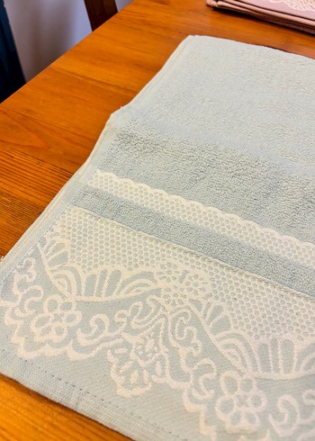 Diğer Nakışlı Pastel Renklerde Pamuklu Havlu