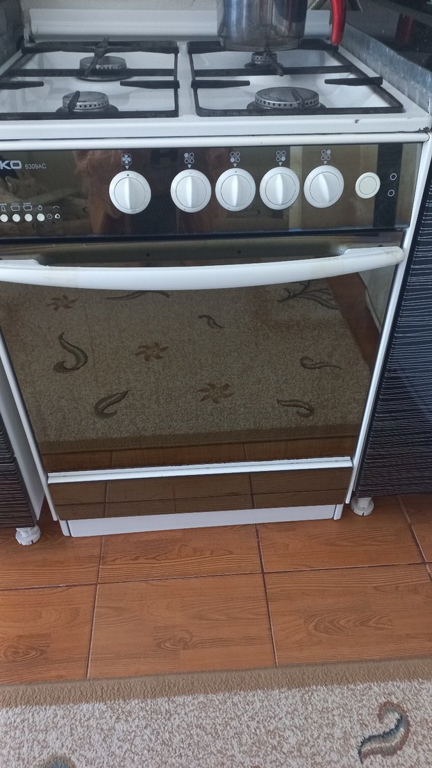 Beyaz ve Gri 4 Gözlü Gazlı Ocak - Görsel 5