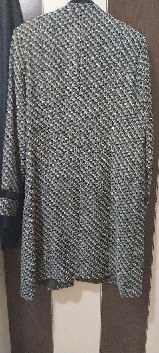 Kadın Gri Yılan Desenli Düğmeli Ceket - Görsel 4