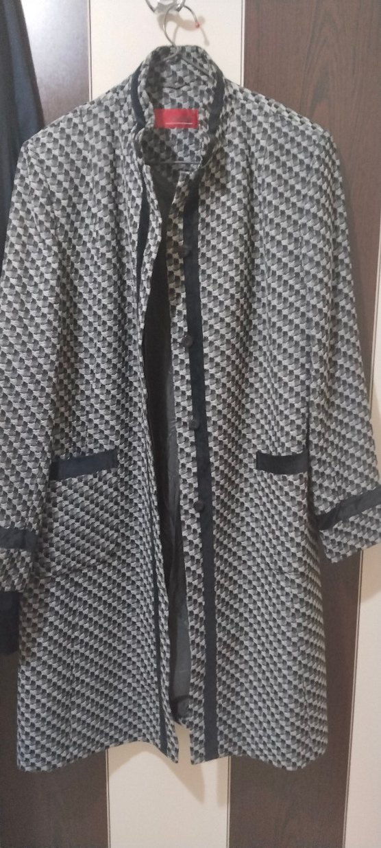 Kadın Gri Yılan Desenli Düğmeli Ceket - Görsel 3