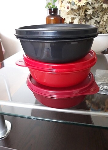 Tupperware 