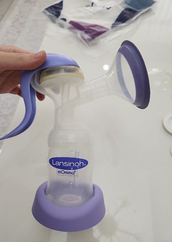 Lansinoh Mor Göğüs Pompası ve Biberon Seti - Görsel 4