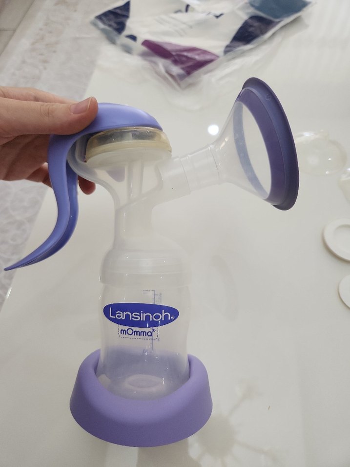 Lansinoh Mor Göğüs Pompası ve Biberon Seti - Görsel 4