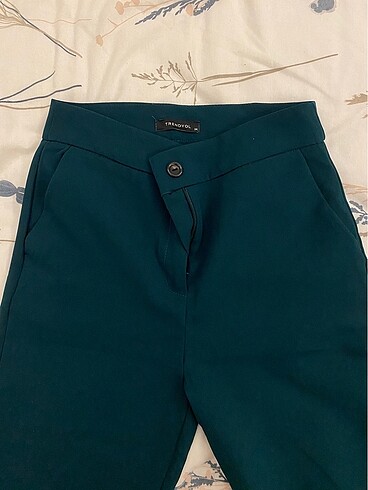 Trendyol & Milla Yeşil kumaş pantolon