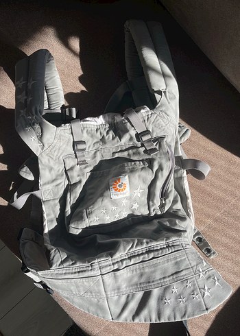 Ergobaby Gri Yıldız Desenli Bebek Kanguru - Görsel 3