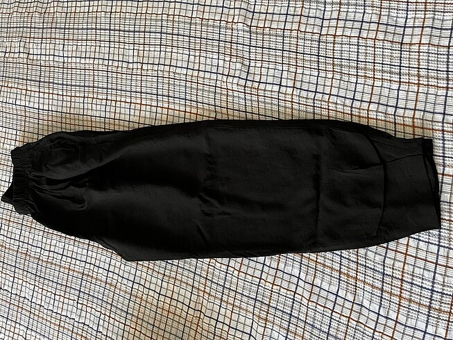 Kadriye Baştürk siyah pantolon