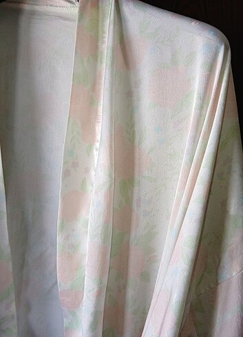 PASTEL DESENLI IPEK&SATEN SABAHLIK - Görsel 4