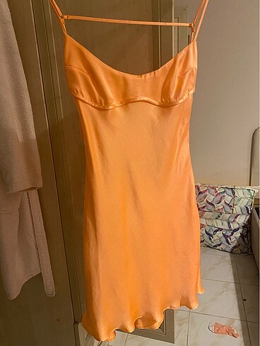 ZARA saten elbise