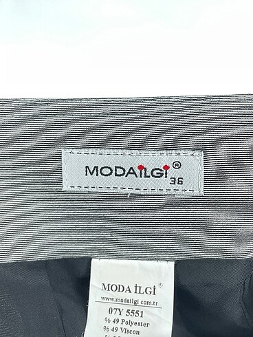 36 Beden gri Renk Modailgi Midi Etek %70 İndirimli.