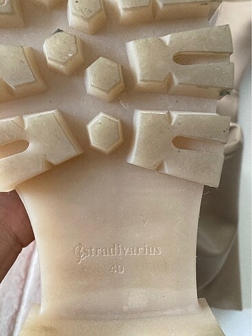 40 Beden Stradivarius çizme