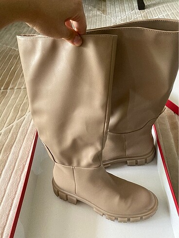 40 Beden camel Renk Stradivarius