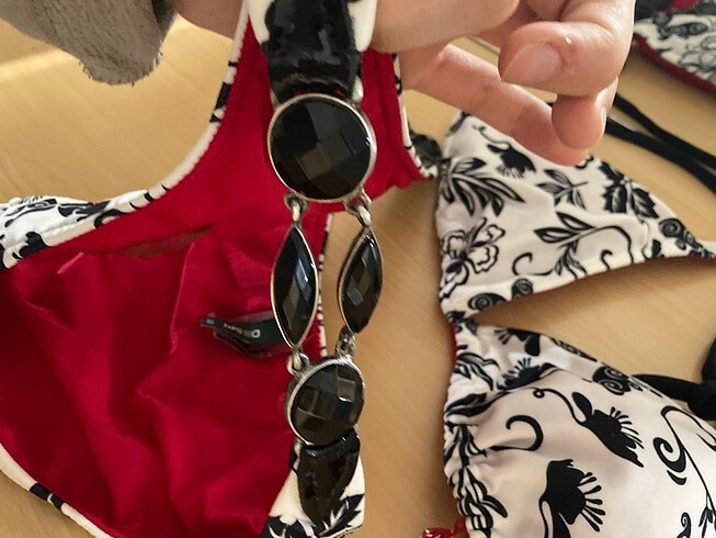 Bershka Tasarım taşlı bikini