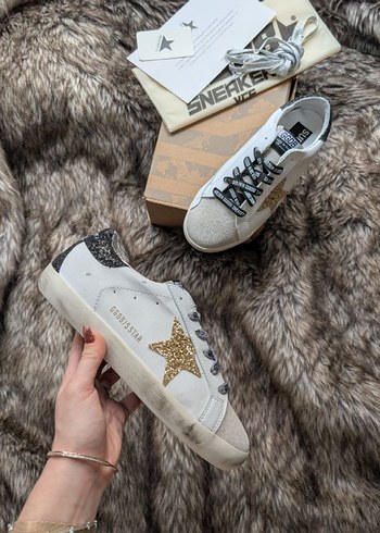 Golden Goose Deluxe 38