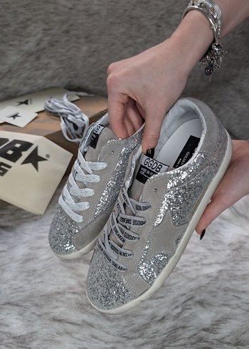 Golden Goose Deluxe 39